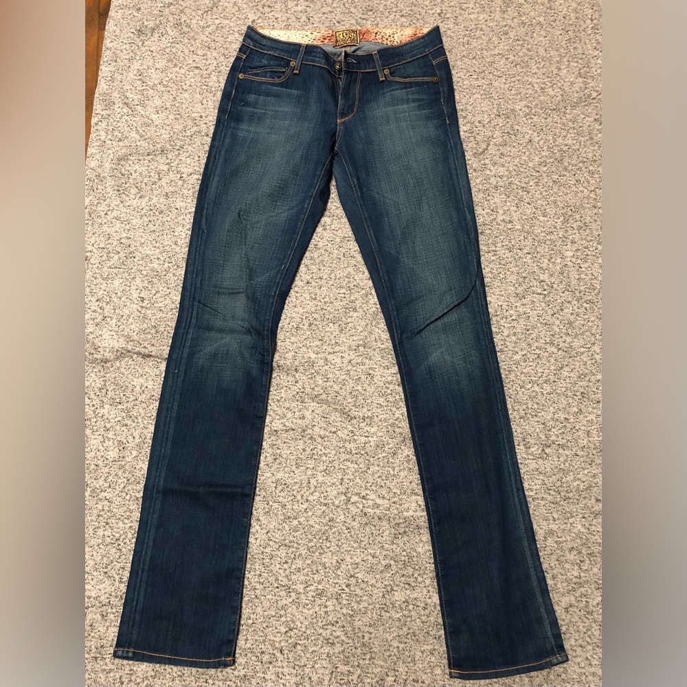 RICH & SKINNY STRAIGHT LEG BLUE JEAN